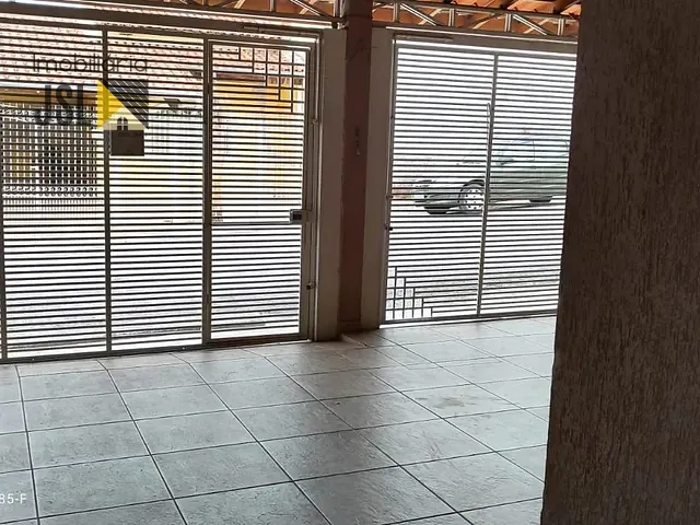 Casa com 150m² 3 quartos e 2 banheiros, à venda, no bairro Vila Bandeirantes em Caçapava