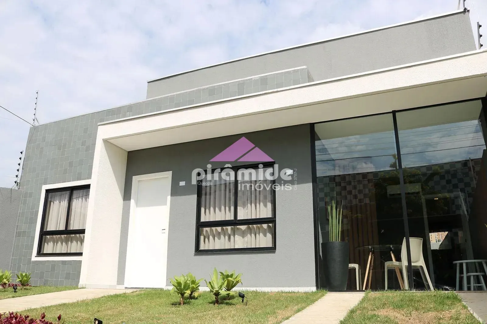 Casa, 3 quartos, 135 m² - Foto 1