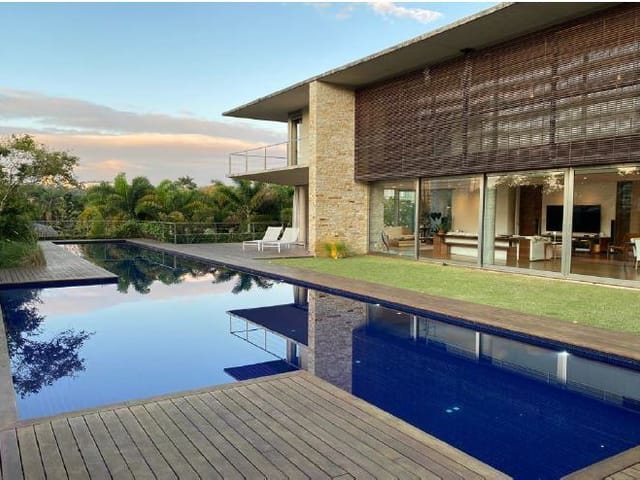 Casa com 1128m² 4 quartos e 6 banheiros, à venda, no bairro Alphaville em Barueri