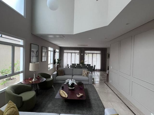 Casa com 450m² 4 quartos e 6 banheiros, à venda, no bairro Alphaville em Santana de Parnaíba