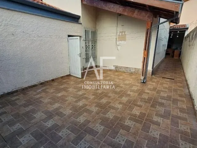 Casa com 273m² 2 quartos e 2 banheiros, à venda, no bairro Vila São José em Taubaté