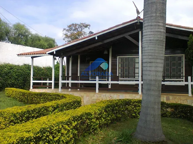 Casa com 900m² 3 quartos e 2 banheiros, à venda, no bairro José Veríssimo em Paraisópolis