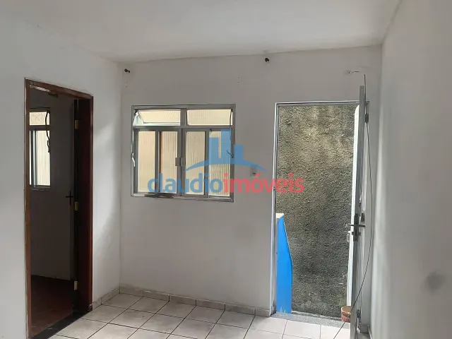 Casa com 140m² 2 quartos e 2 banheiros, à venda, no bairro Água Comprida em Barra Mansa