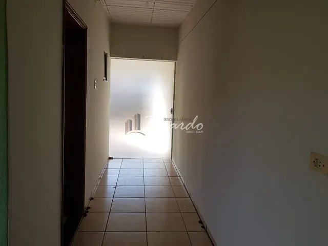 Casa 2 quartos e 1 banheiro, para alugar, no bairro Vila Sampaio em Arapongas