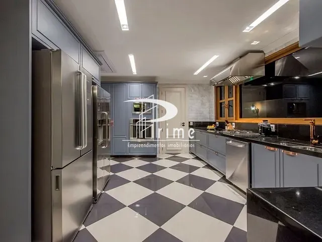Casa com 1362m² 6 quartos e 8 banheiros, à venda, no bairro Praia Vermelha (Mambucaba) em Angra dos Reis