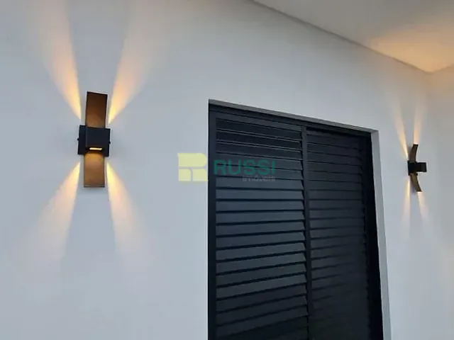Casa com 250m² 3 quartos e 3 banheiros, à venda, no bairro Parque Residencial Maria Elmira em Caçapava