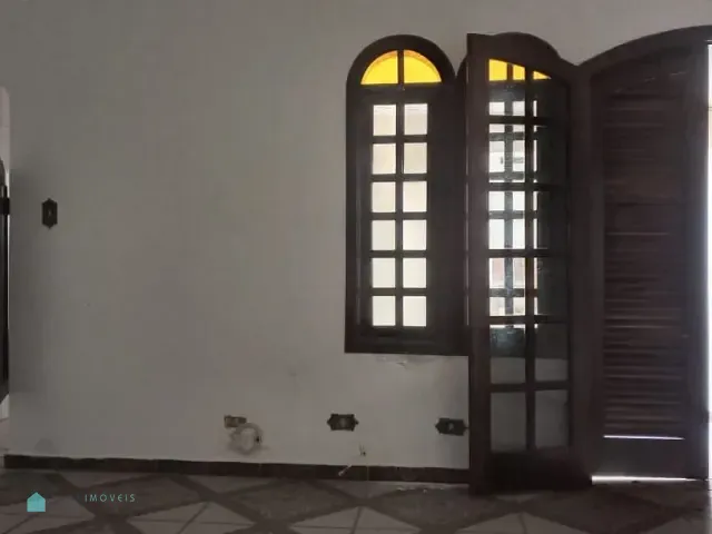 Casa com 350m² 6 quartos e 4 banheiros, à venda, no bairro Brasilândia em São Paulo