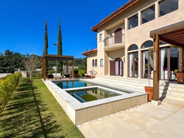 Casa com 758m² 5 quartos e 7 banheiros, à venda, no bairro Alphaville em Santana de Parnaíba