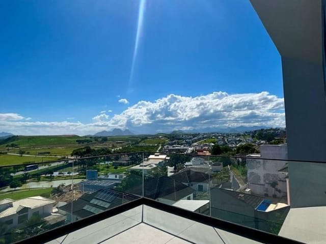Casa com 500m² 4 quartos e 5 banheiros, à venda, no bairro Lagoa em Macaé