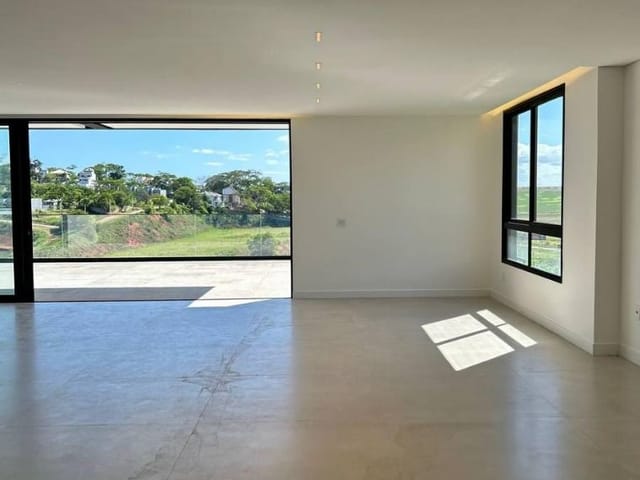 Casa com 500m² 4 quartos e 5 banheiros, à venda, no bairro Lagoa em Macaé