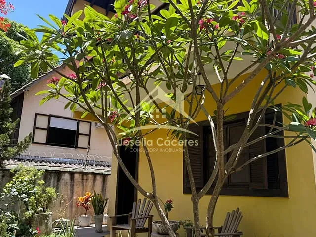 Casa com 272m² 4 quartos e 3 banheiros, à venda, no bairro centro em Chapada dos Guimarães