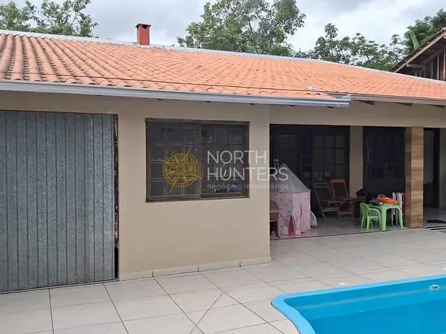 Casa com 170m² 3 quartos e 3 banheiros, à venda, no bairro João Costa em Joinville