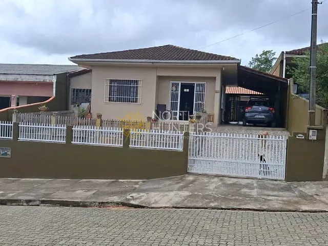 Casa com 170m² 3 quartos e 3 banheiros, à venda, no bairro João Costa em Joinville