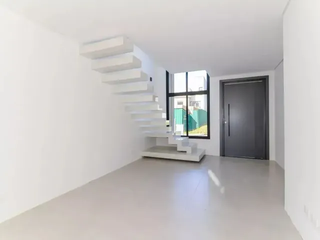 Casa com 127m² 3 quartos e 2 banheiros, à venda, no bairro Santa Cândida em Curitiba
