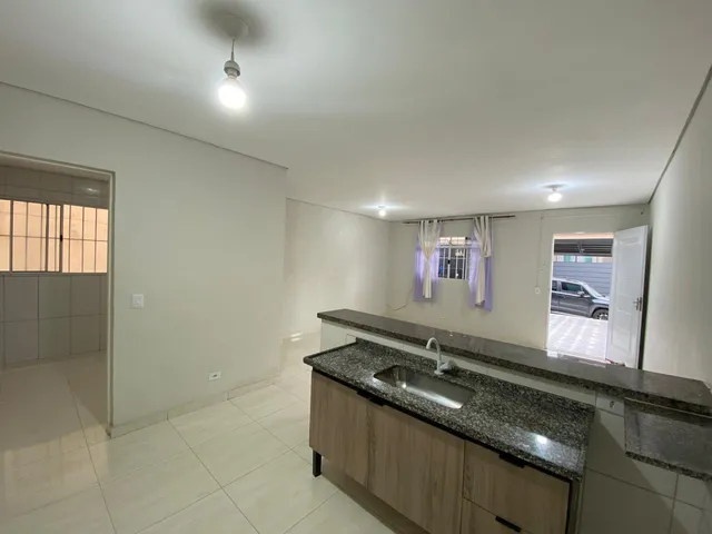 Casa 2 quartos e 2 banheiros, para alugar, no bairro Portais (Polvilho) em Cajamar