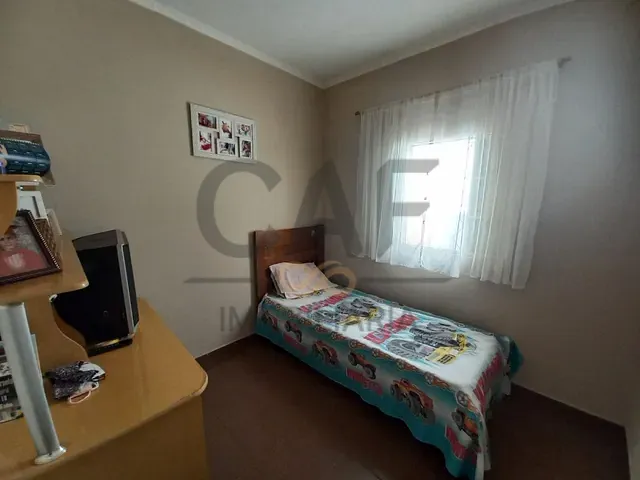 Casa com 340m² 3 quartos e 2 banheiros, à venda, no bairro Parque das Laranjeiras em Artur Nogueira