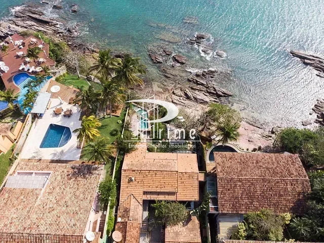 Casa com 450m² 7 quartos e 9 banheiros, à venda, no bairro Village da Ferradura em Armação dos Búzios