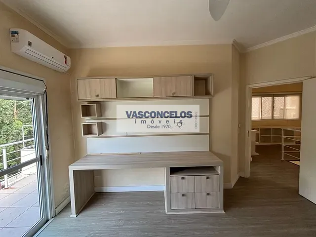 Casa com 300m² 3 quartos e 3 banheiros, à venda, no bairro Urbanova em São José dos Campos