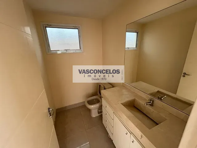 Casa com 300m² 3 quartos e 3 banheiros, à venda, no bairro Urbanova em São José dos Campos