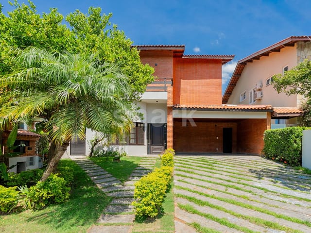 Casa com 360m² 5 quartos e 5 banheiros, à venda, no bairro Alphaville em Santana de Parnaíba