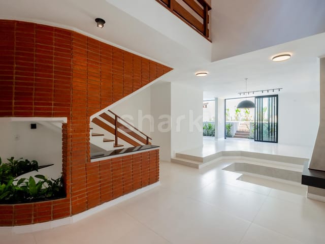 Casa com 360m² 5 quartos e 5 banheiros, à venda, no bairro Alphaville em Santana de Parnaíba