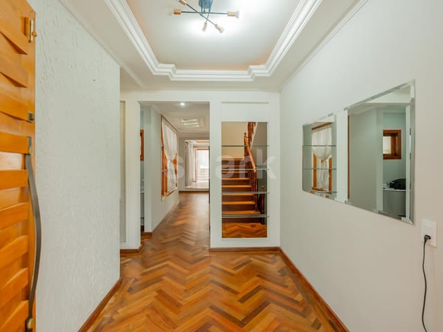 Casa com 360m² 4 quartos e 6 banheiros, à venda, no bairro Alphaville em Santana de Parnaíba
