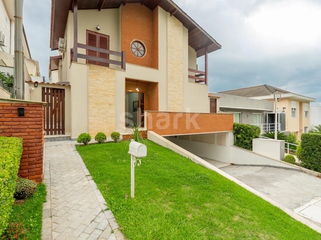 Casa com 360m² 4 quartos e 6 banheiros, à venda, no bairro Alphaville em Santana de Parnaíba