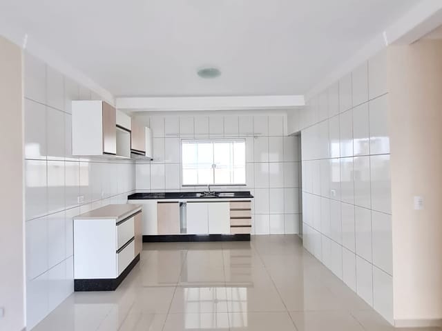 Casa com 190m² 3 quartos e 3 banheiros, à venda, no bairro Jardim Carvalho em Ponta Grossa