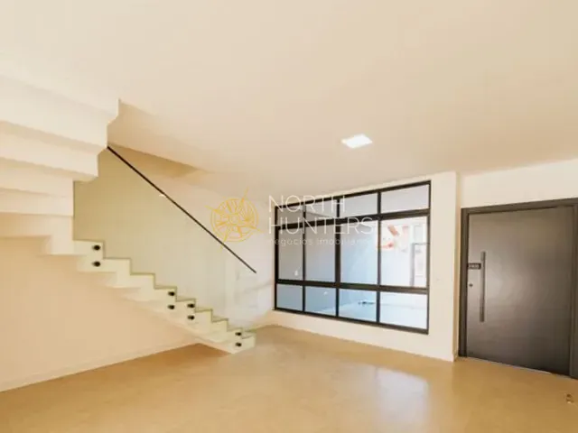 Casa com 171m² 3 quartos e 4 banheiros, à venda, no bairro Santo Antônio em Joinville