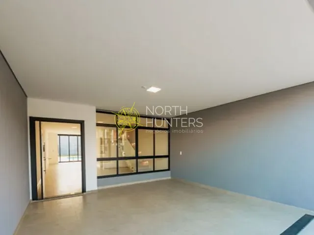 Casa com 171m² 3 quartos e 4 banheiros, à venda, no bairro Santo Antônio em Joinville