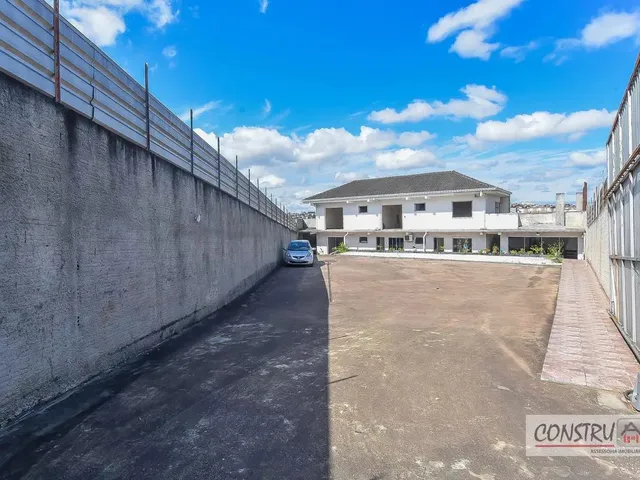 Casa com 635m² 4 quartos e 4 banheiros, à venda, no bairro Atuba em Curitiba