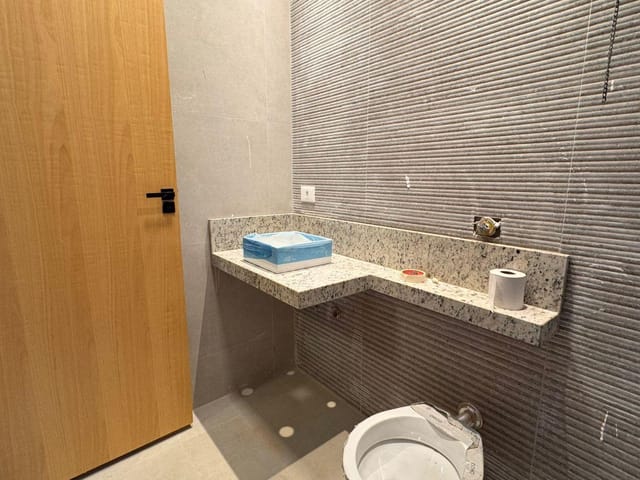 Casa 3 quartos e 1 banheiro, à venda, no bairro Loteamento Morada das Flores em Cambé