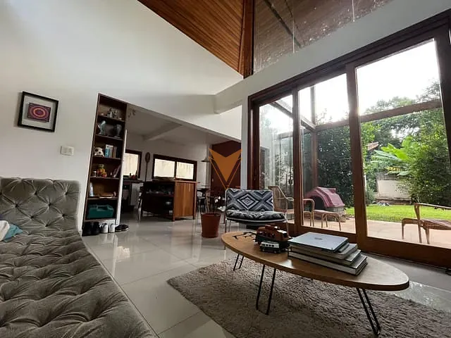 Casa com 160m² 3 quartos e 3 banheiros, à venda, no bairro Chácara dos Junqueiras em Carapicuíba