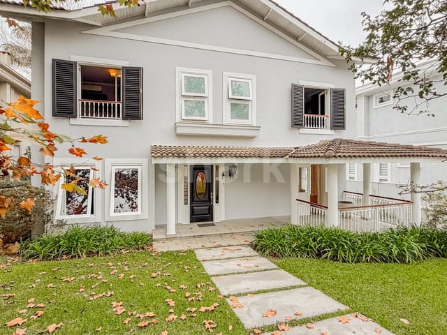 Casa com 684m² 4 quartos e 7 banheiros, à venda ou para alugar, no bairro Alphaville em Santana de Parnaíba
