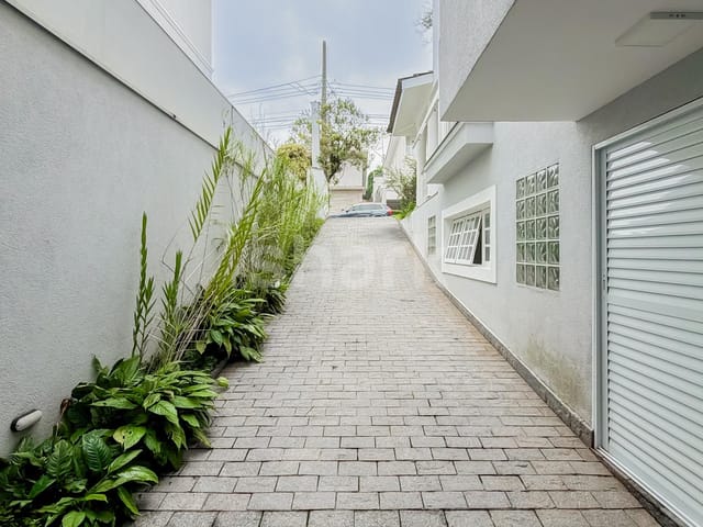 Casa com 684m² 4 quartos e 7 banheiros, à venda ou para alugar, no bairro Alphaville em Santana de Parnaíba