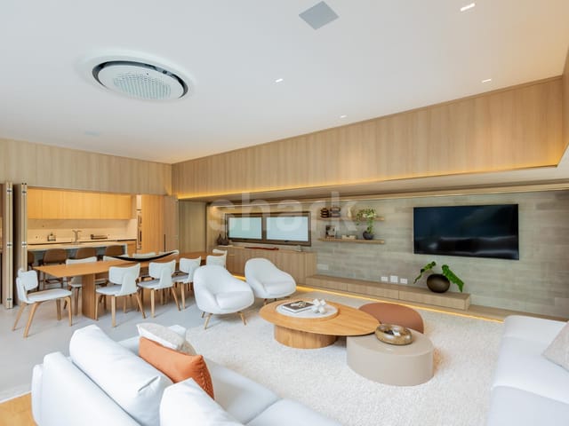 Casa com 560m² 4 quartos e 7 banheiros, à venda ou para alugar, no bairro Alphaville Residencial Um em Barueri