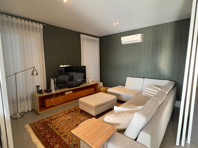 Casa com 490m² 4 quartos e 6 banheiros, à venda, no bairro Alphaville em Santana de Parnaíba