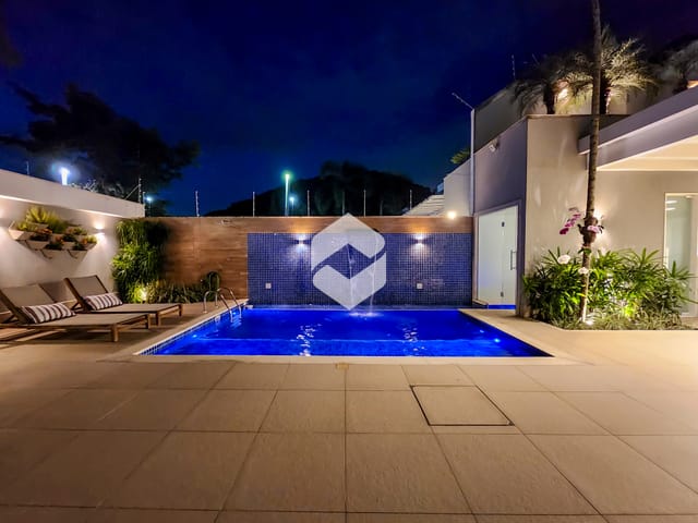 Casa com 315m² 4 quartos e 7 banheiros, à venda, no bairro Barra da Tijuca em Rio de Janeiro