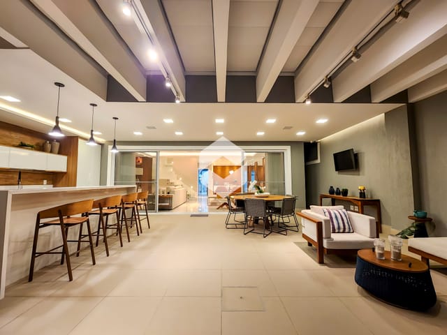 Casa com 315m² 4 quartos e 7 banheiros, à venda, no bairro Barra da Tijuca em Rio de Janeiro