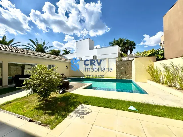 Casa com 700m² 4 quartos e 7 banheiros, à venda, no bairro Esperança em Londrina