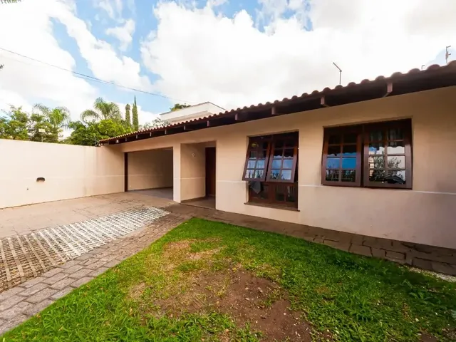 Casa com 360m² 3 quartos e 4 banheiros, à venda, no bairro São Braz em Curitiba