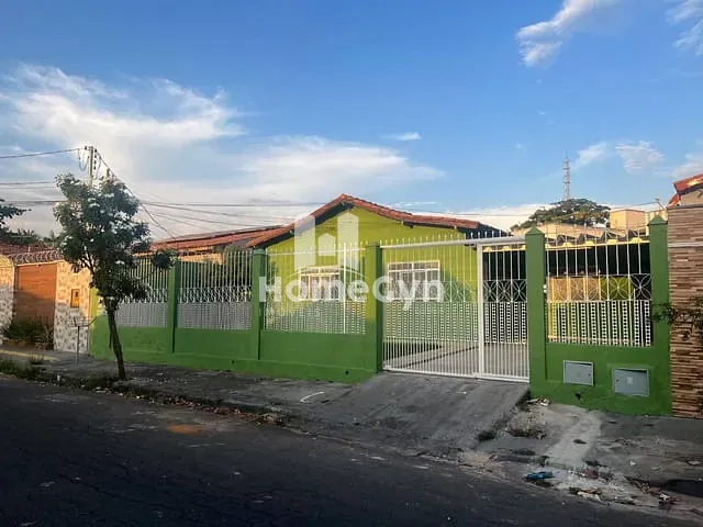Casa com 390m² 4 quartos e 1 banheiro, à venda, no bairro Vila Americano do Brasil em Goiânia