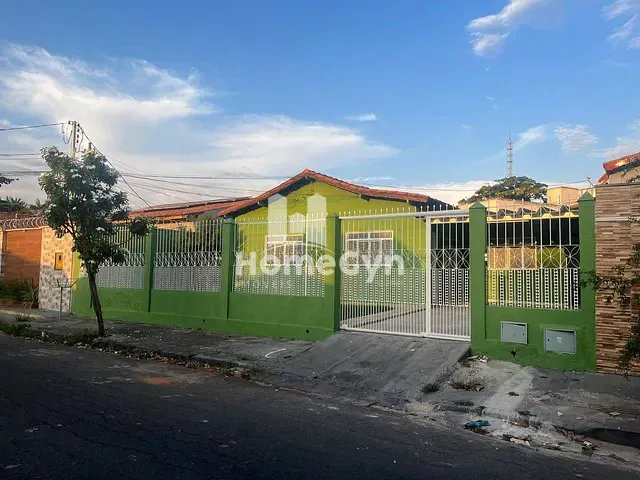 Casa com 390m² 4 quartos e 1 banheiro, à venda, no bairro Vila Americano do Brasil em Goiânia