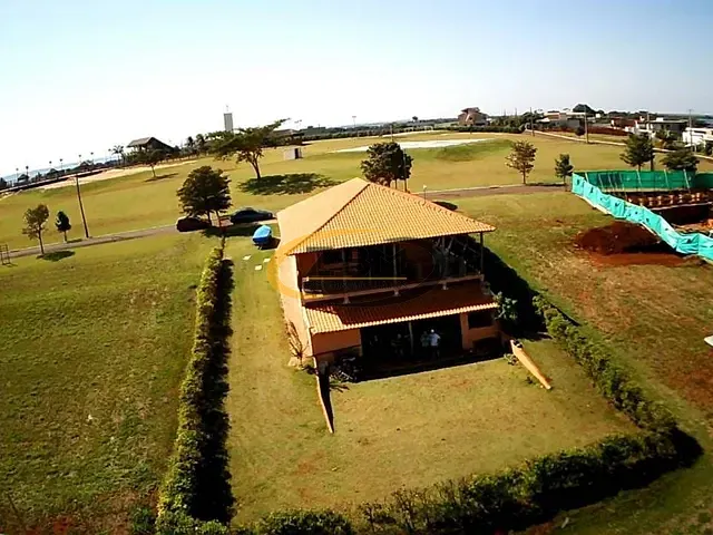 Casa com 821m² 4 quartos e 3 banheiros, à venda, no bairro Paranaji em Paranagi