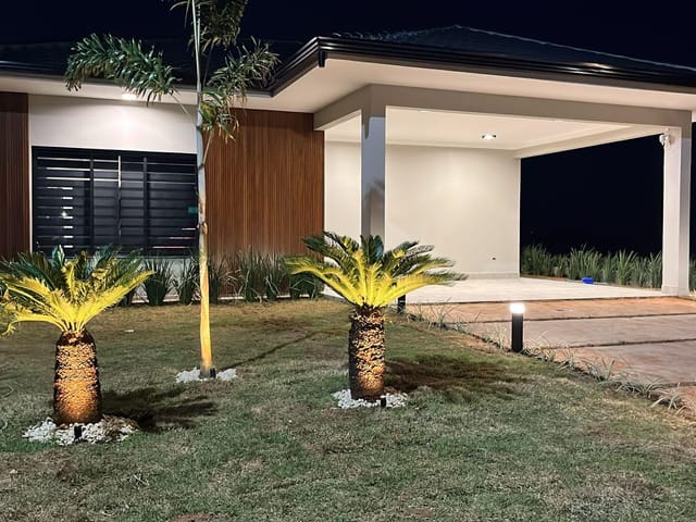 Casa com 450m² 2 quartos e 3 banheiros, à venda, no bairro Terras de santa cristina V em São Paulo