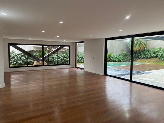 Casa com 739m² 4 quartos e 6 banheiros, à venda, no bairro Tamboré em Santana de Parnaíba