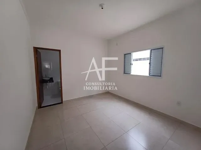 Casa com 125m² 2 quartos e 2 banheiros, à venda, no bairro Residencial Estoril em Taubaté