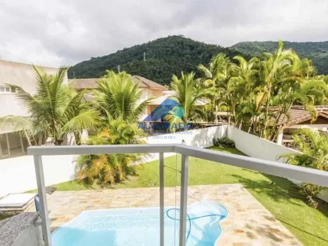 Casa com 620m² 4 quartos e 5 banheiros, à venda, no bairro Tabatinga em Caraguatatuba