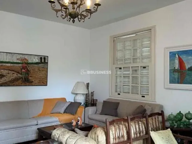Casa com 546m² 3 quartos e 3 banheiros, à venda, no bairro Centro em Campos dos Goytacazes