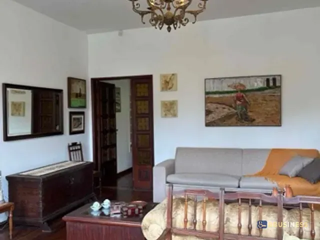 Casa com 546m² 3 quartos e 3 banheiros, à venda ou para alugar, no bairro Centro em Campos dos Goytacazes